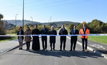 Oficjalne otwarcie nowych dróg w Chęcinach